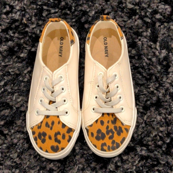 Old Navy Other - White leopard sneakers